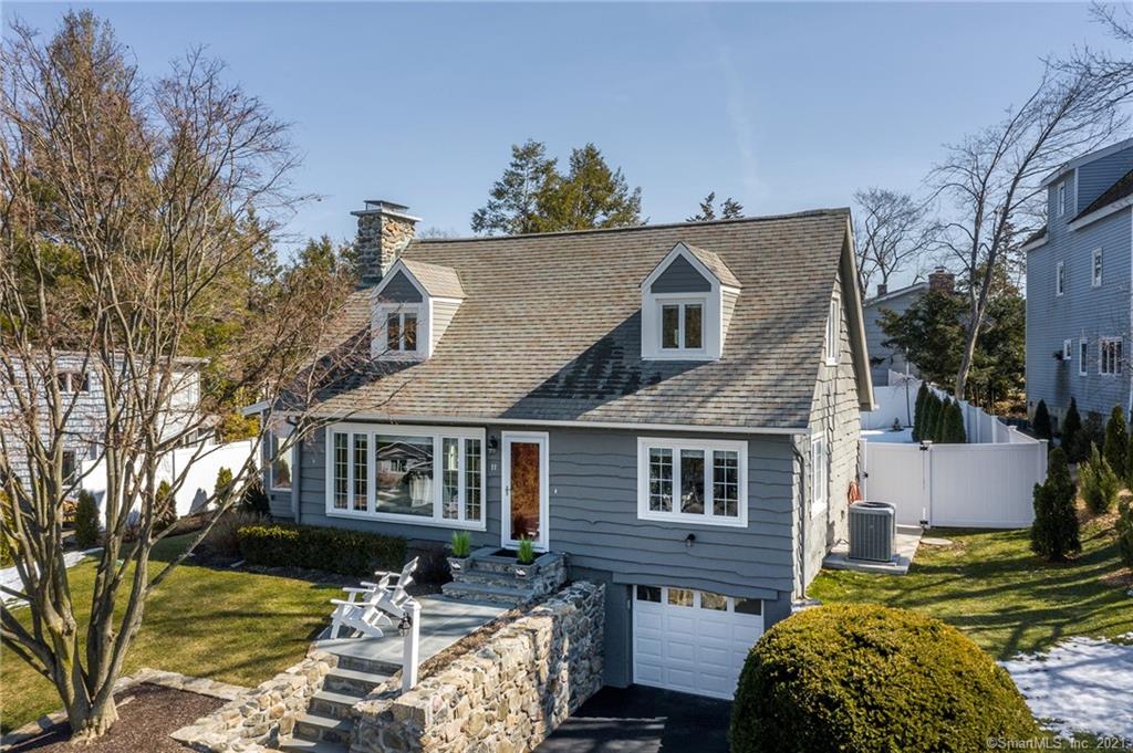 11 South Lake Shore Drive Brookfield CT 06804