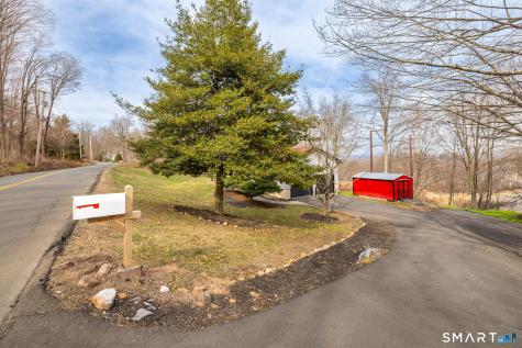 481 Gaylord Mountain Road Hamden CT 06518