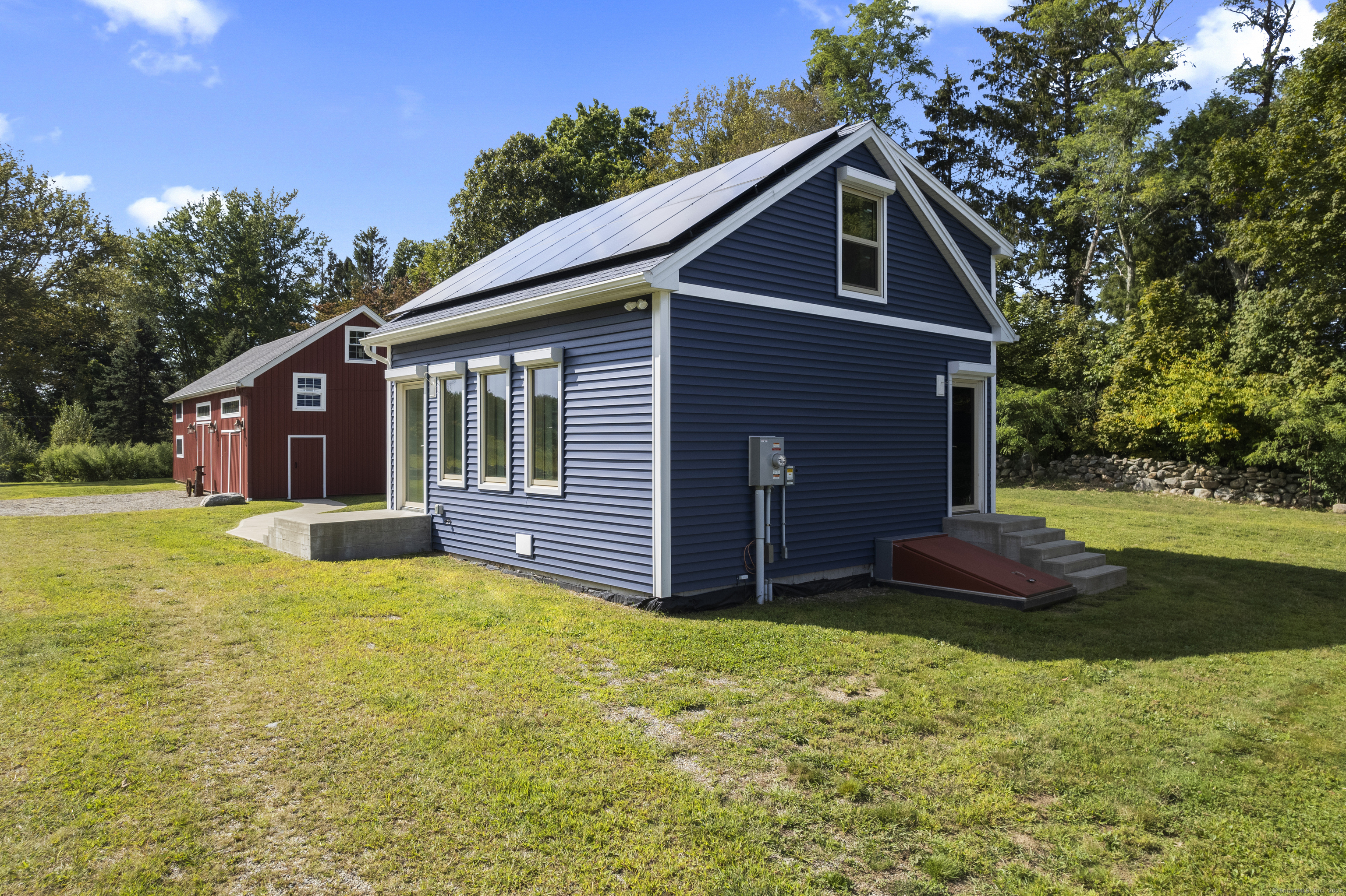 587 Taugwonk Road Stonington CT 06378