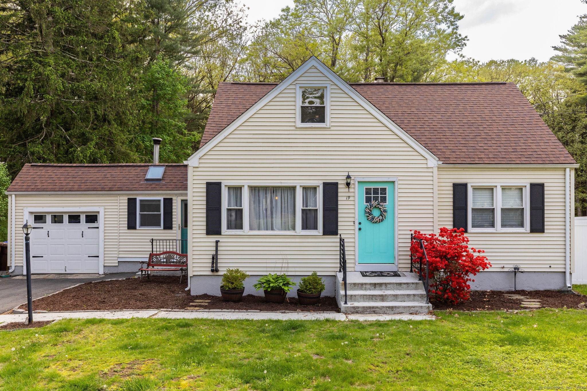 19 West Forrest Drive Enfield CT 06082