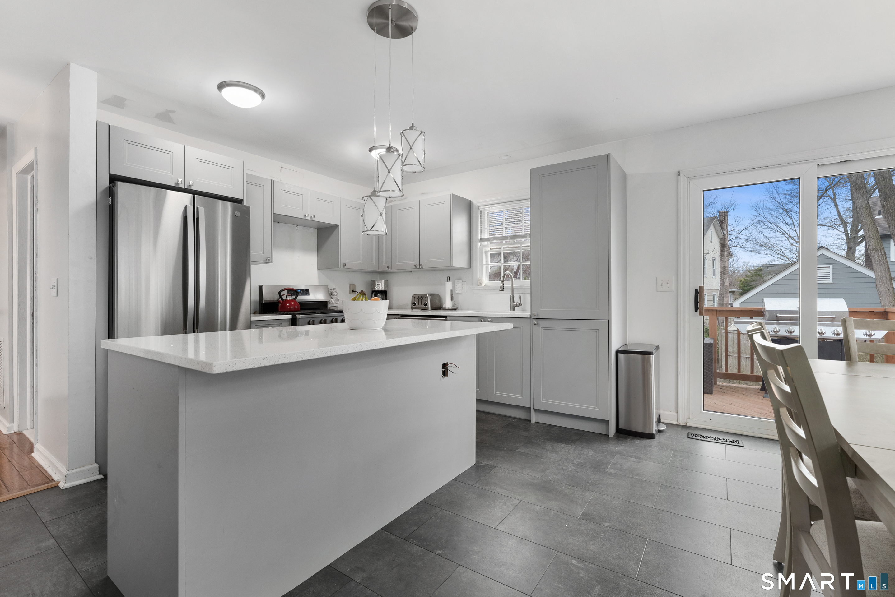 10 Maple Drive Greenwich CT 06870