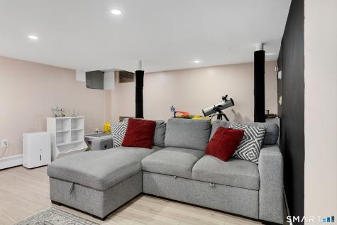 10 Maple Drive Greenwich CT 06870