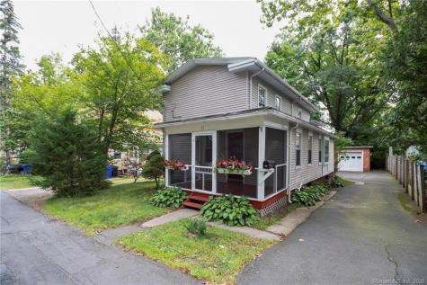 32 Woodland Street Simsbury CT 06070