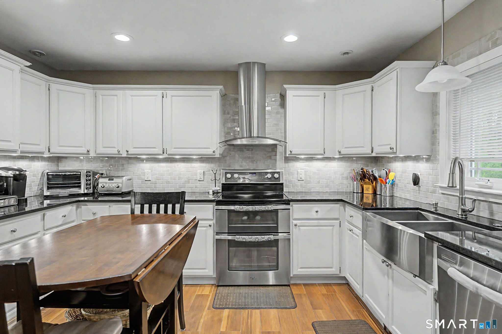 16 Kings Highway Ledyard CT 06335