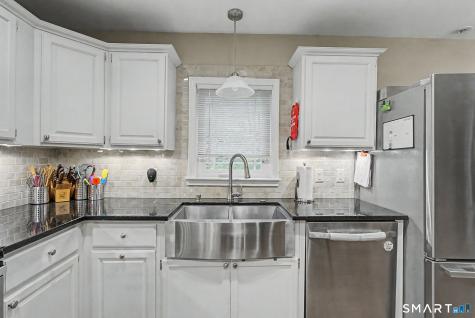 16 Kings Highway Ledyard CT 06335