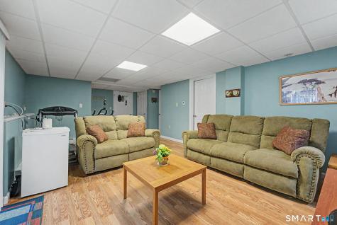 16 Kings Highway Ledyard CT 06335