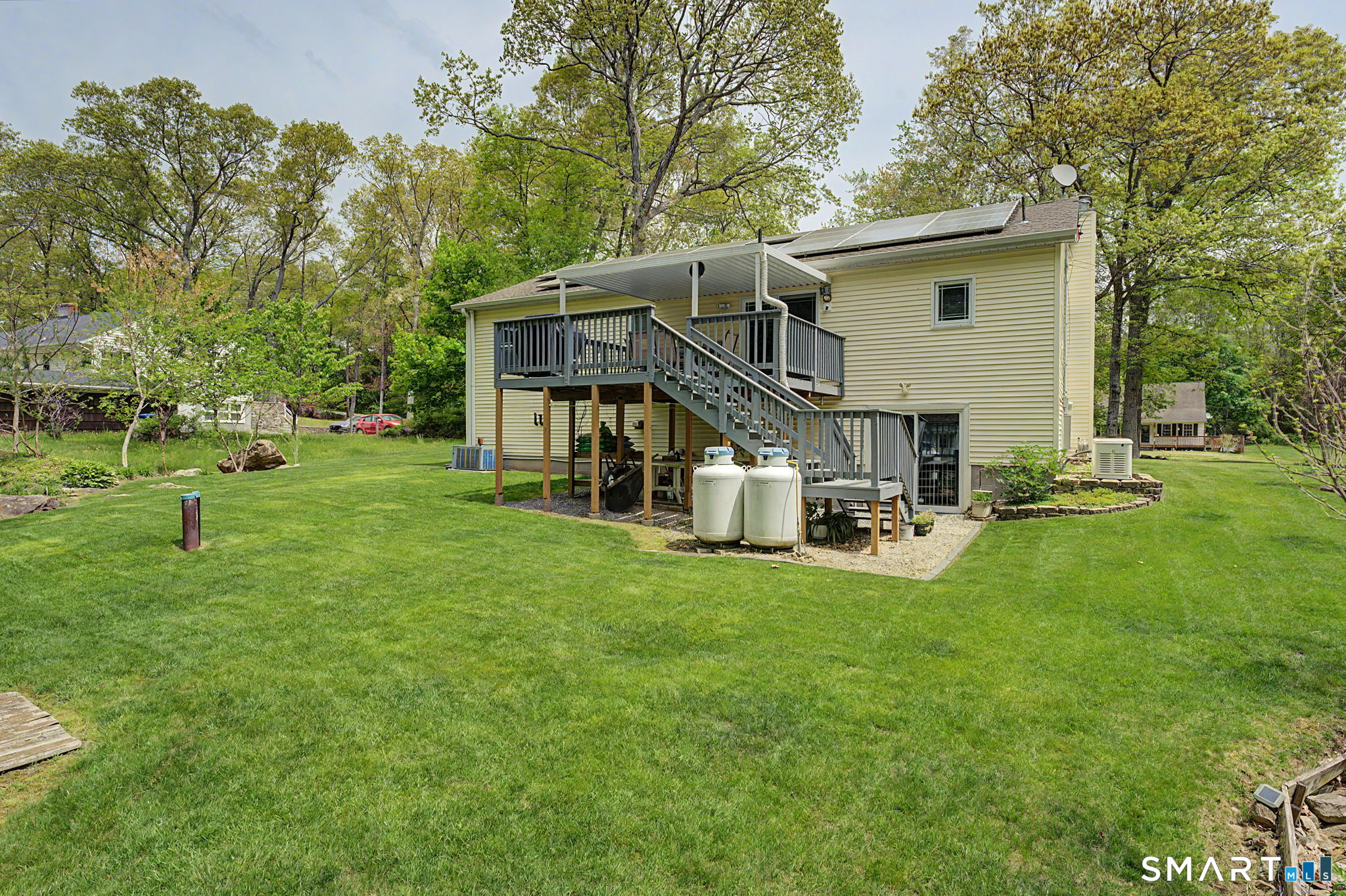 16 Kings Highway Ledyard CT 06335