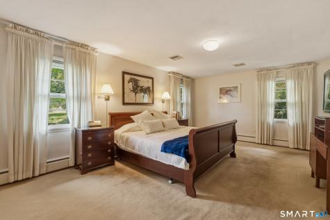 12 Mountain Farms Road West Hartford CT 06117
