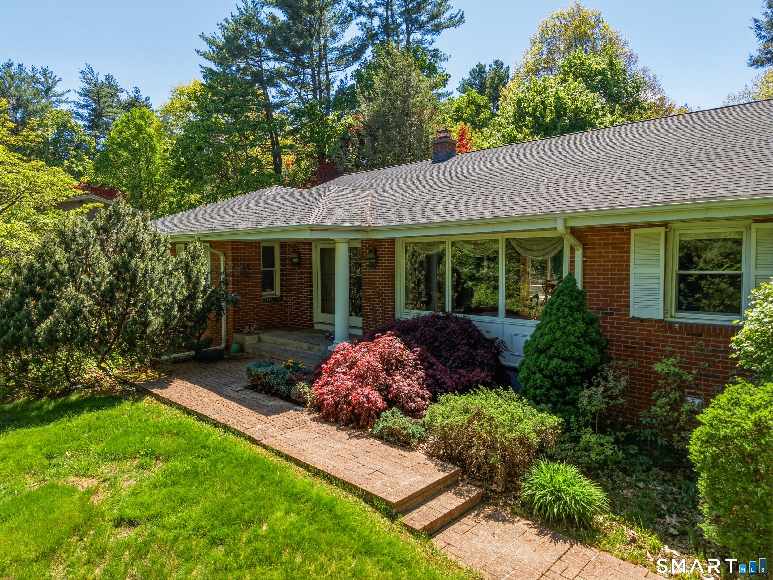 12 Mountain Farms Road West Hartford CT 06117