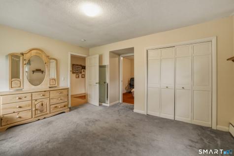 12 Mountain Farms Road West Hartford CT 06117