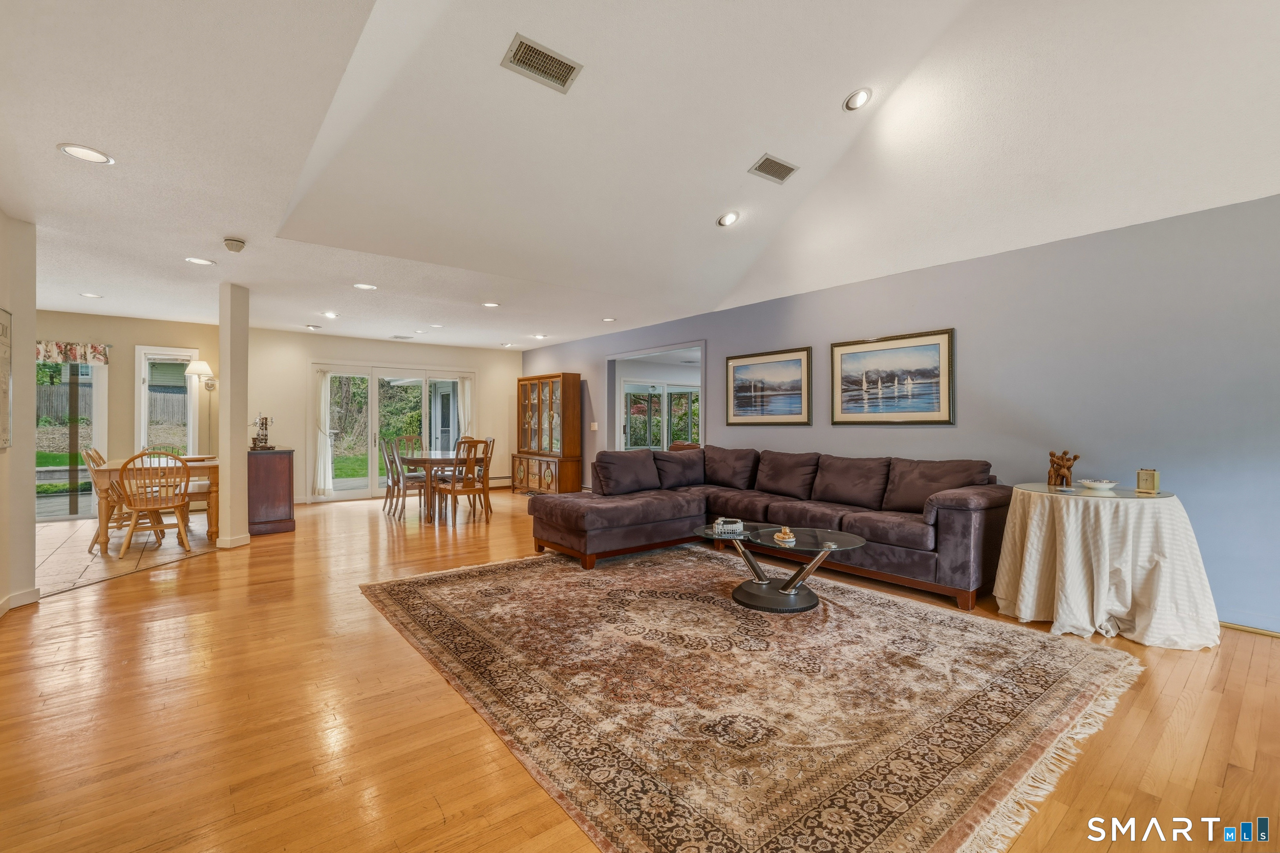 12 Mountain Farms Road West Hartford CT 06117