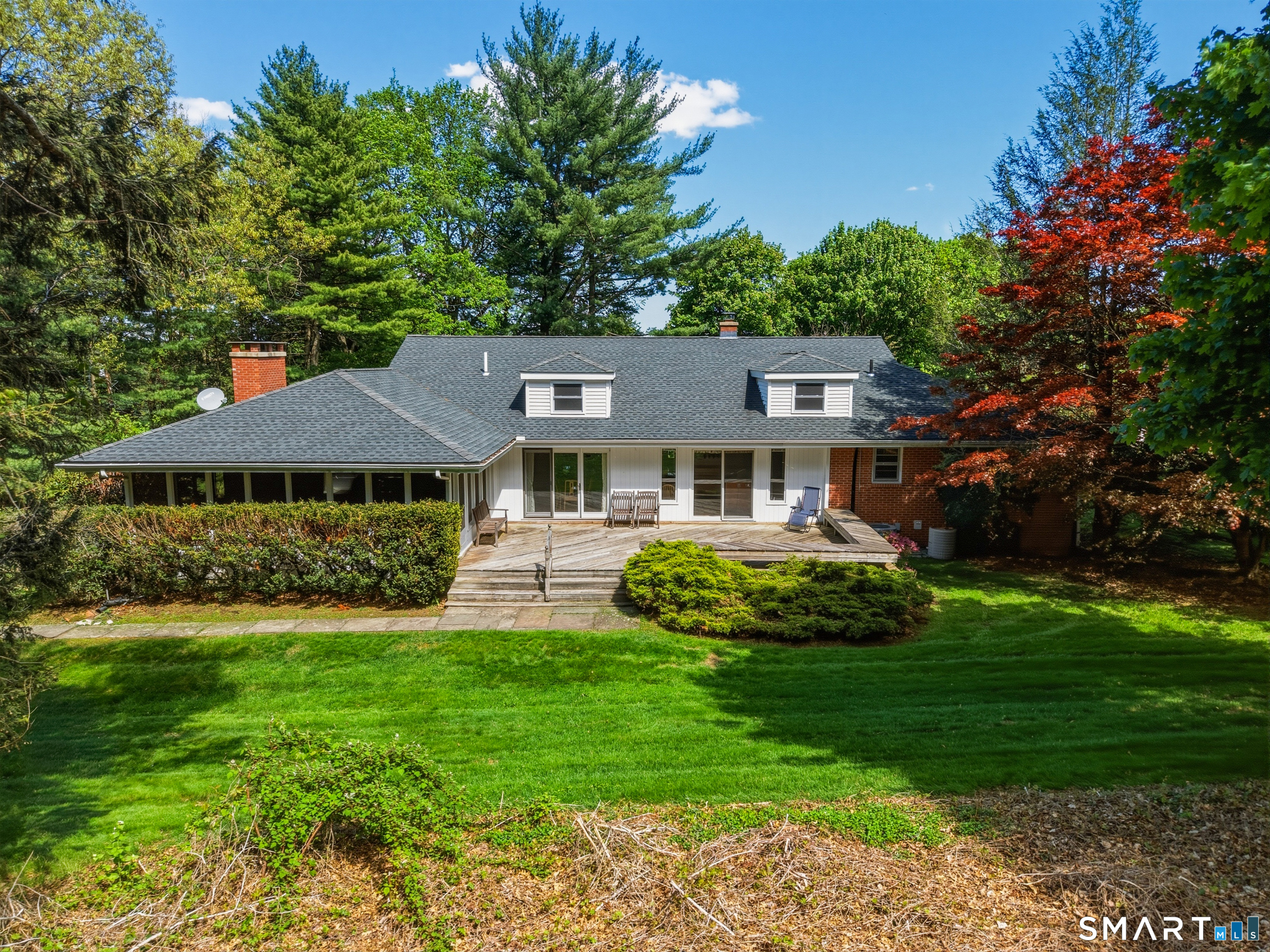 12 Mountain Farms Road West Hartford CT 06117