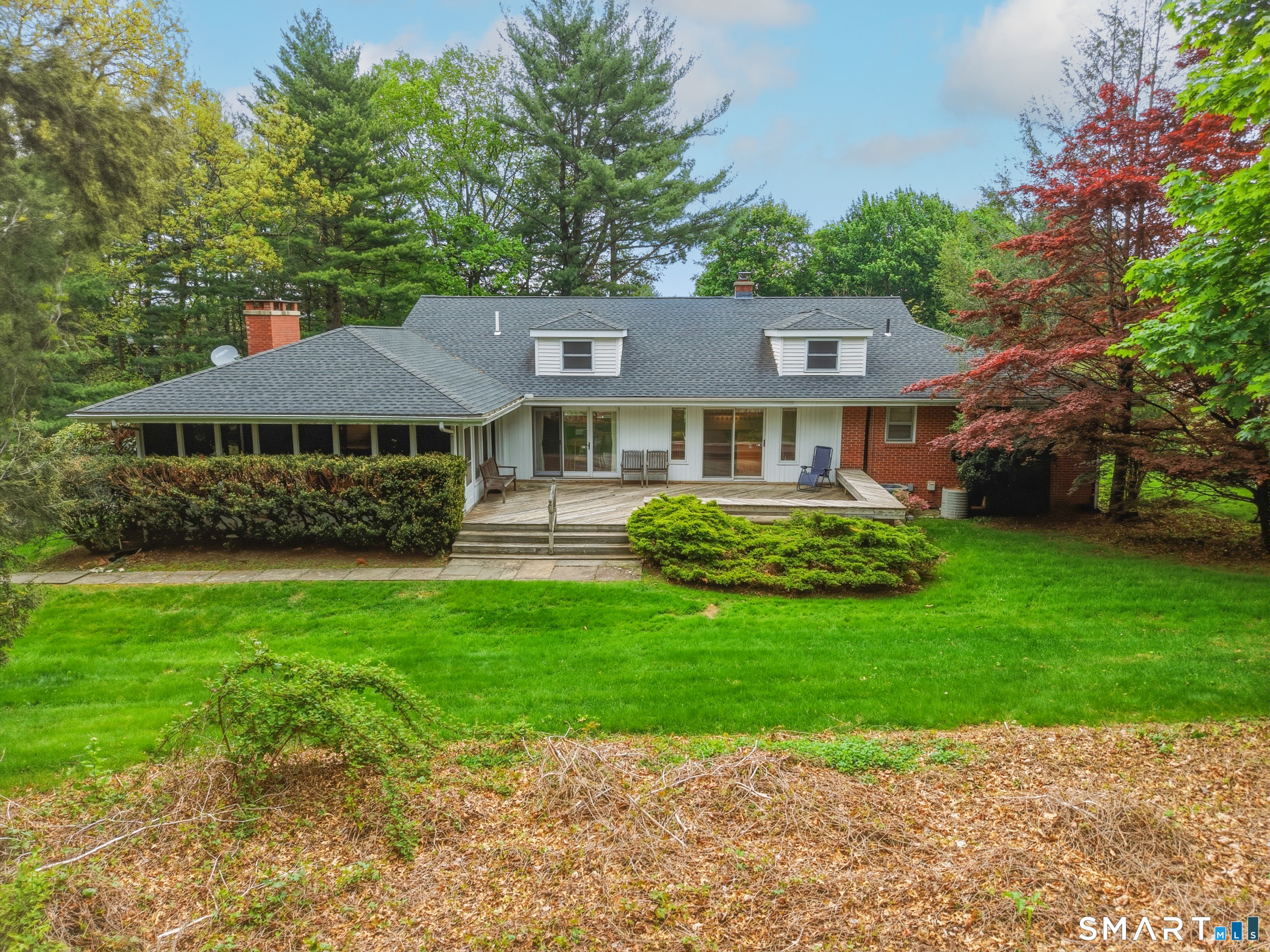 12 Mountain Farms Road West Hartford CT 06117