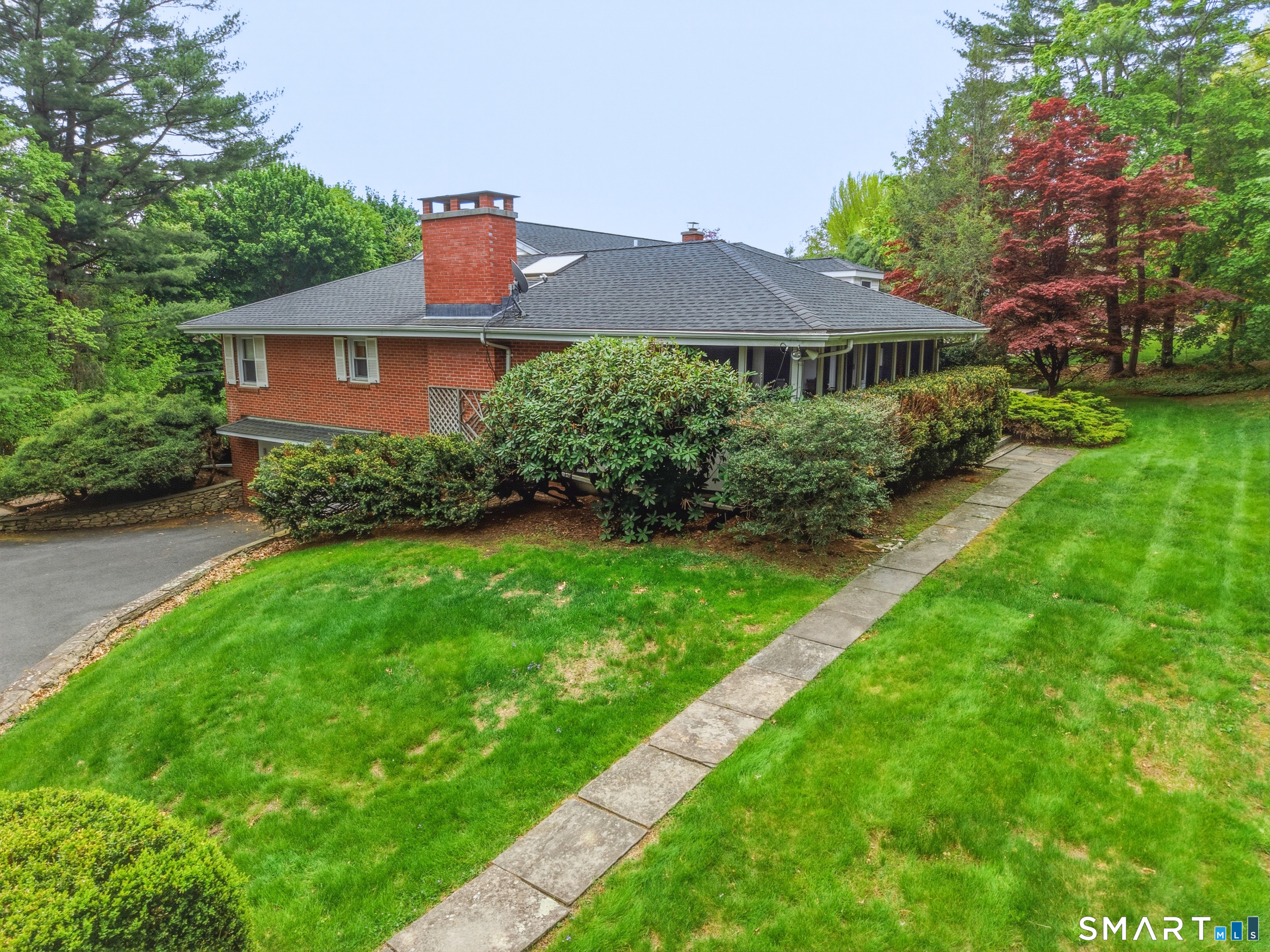 12 Mountain Farms Road West Hartford CT 06117