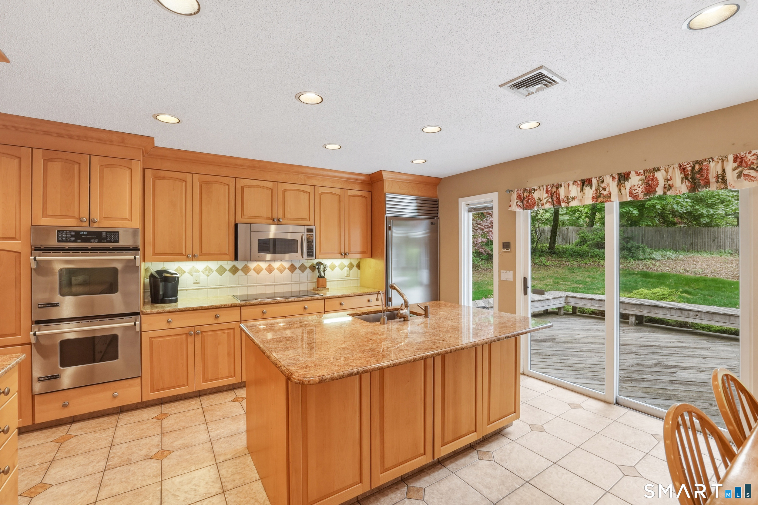 12 Mountain Farms Road West Hartford CT 06117