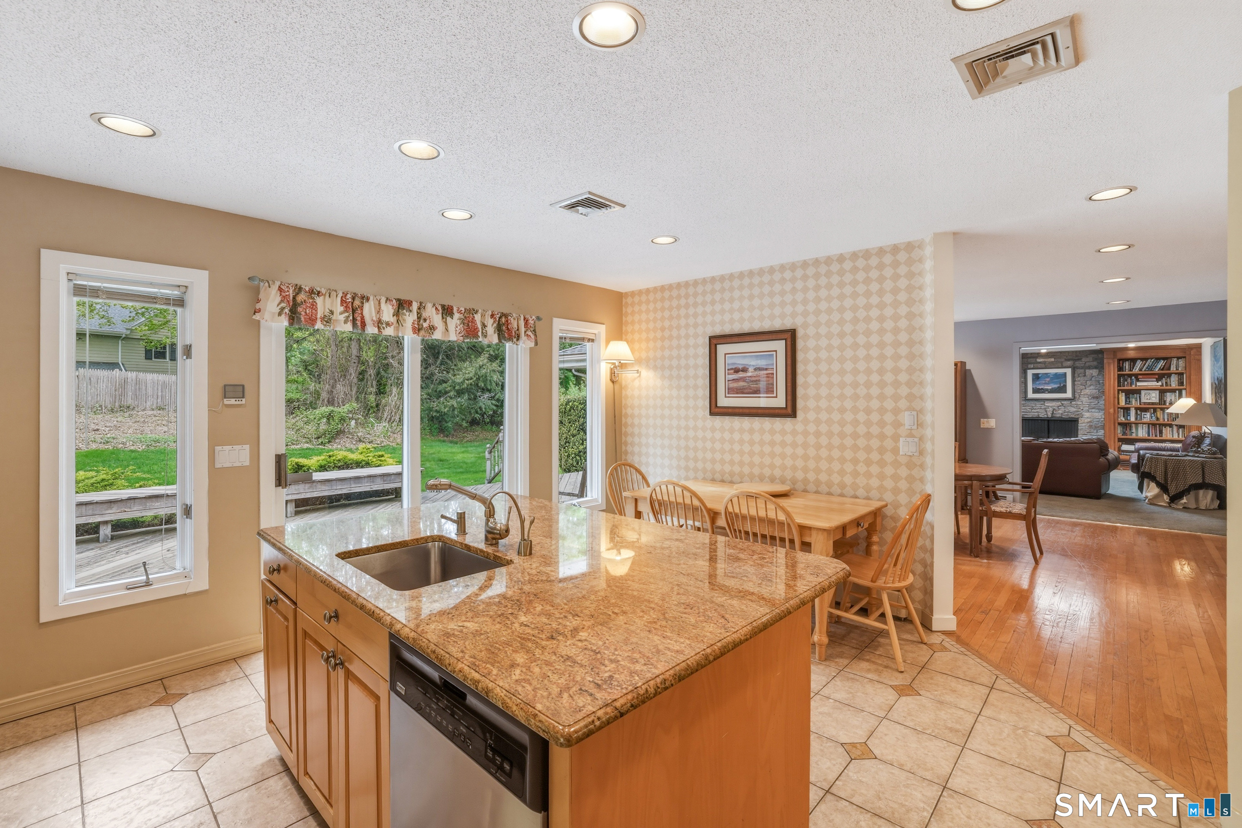 12 Mountain Farms Road West Hartford CT 06117