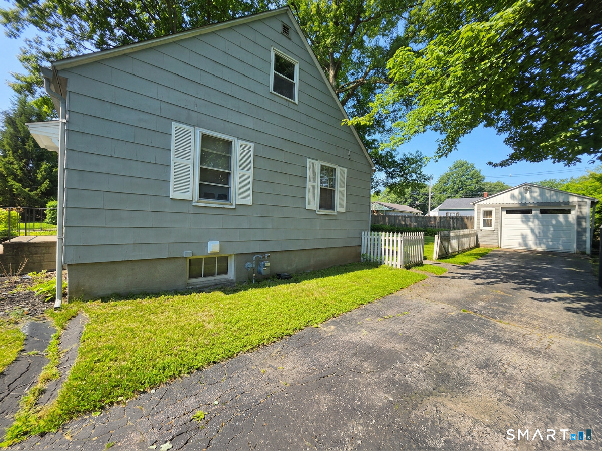 417 Atwood Avenue Waterbury CT 06705