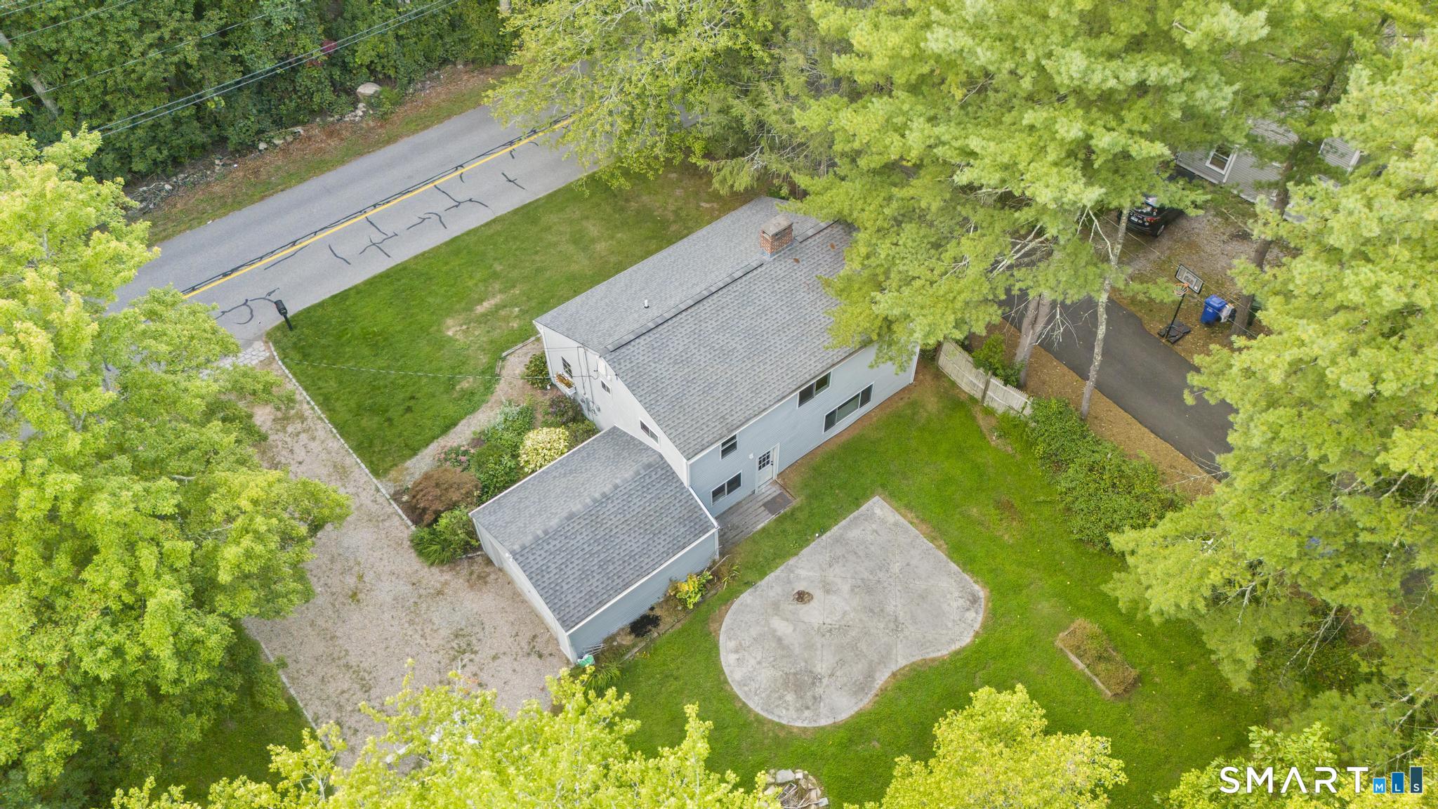 89 Book Hill Road Essex CT 06426
