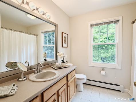 22 Scenic View Drive Newtown CT 06470