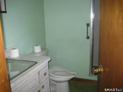 21 Daniel Street Norwich CT 06360
