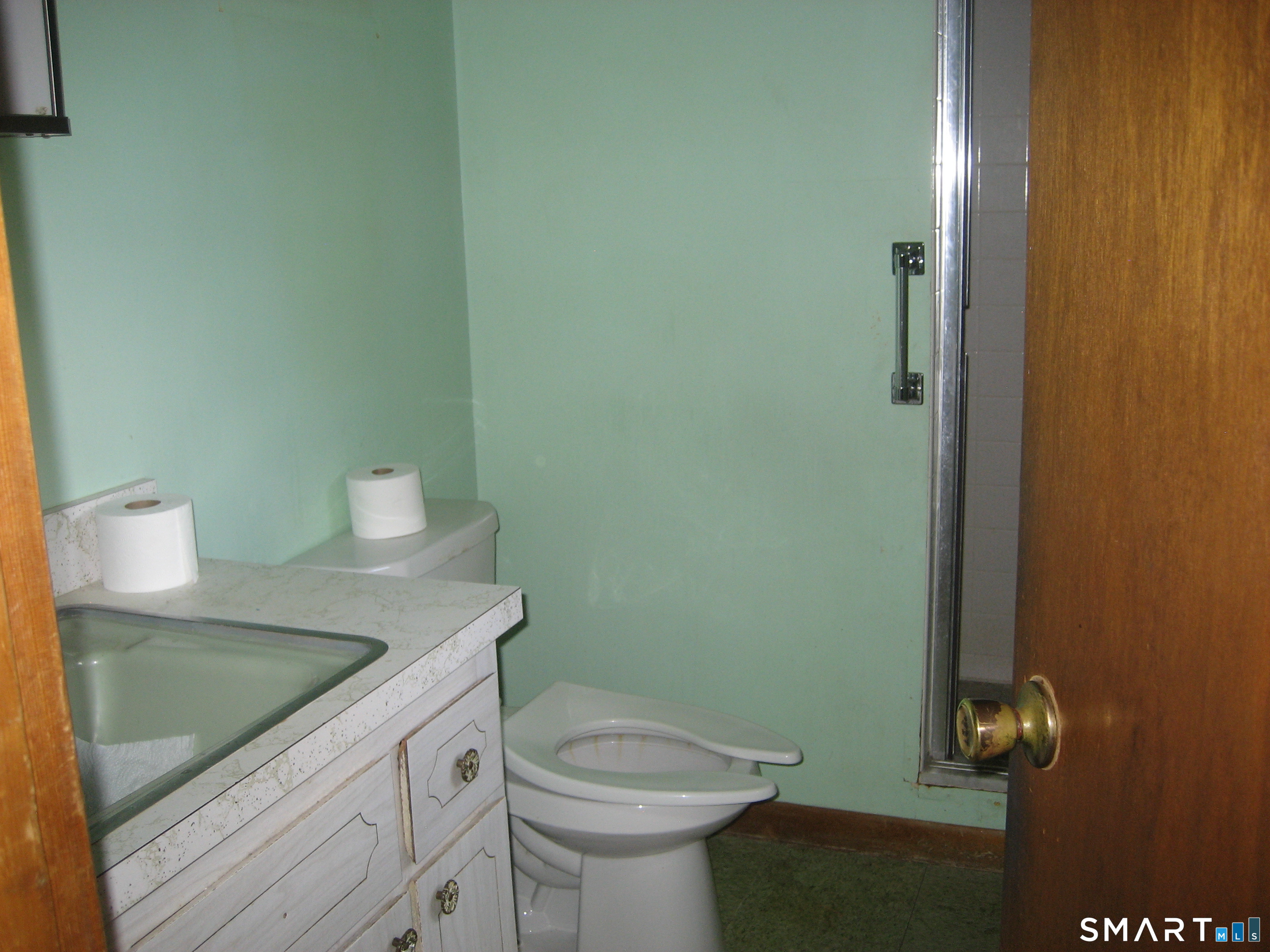 21 Daniel Street Norwich CT 06360