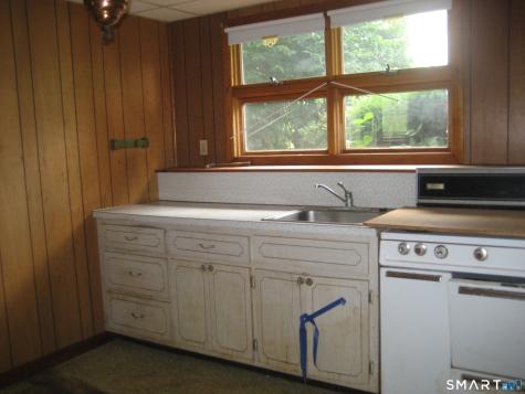 21 Daniel Street Norwich CT 06360