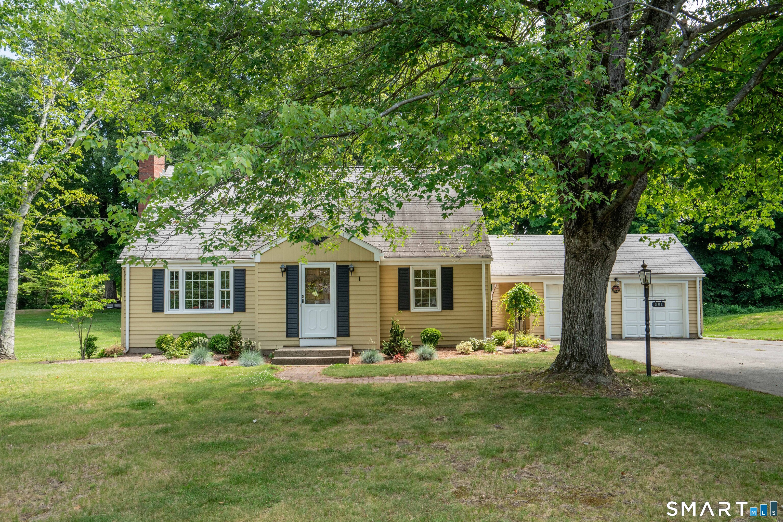 1 Foothills Way Bloomfield CT 06002