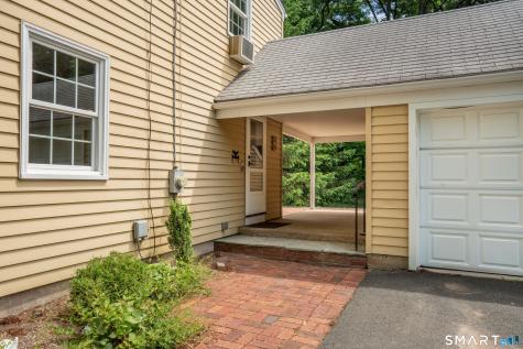 1 Foothills Way Bloomfield CT 06002