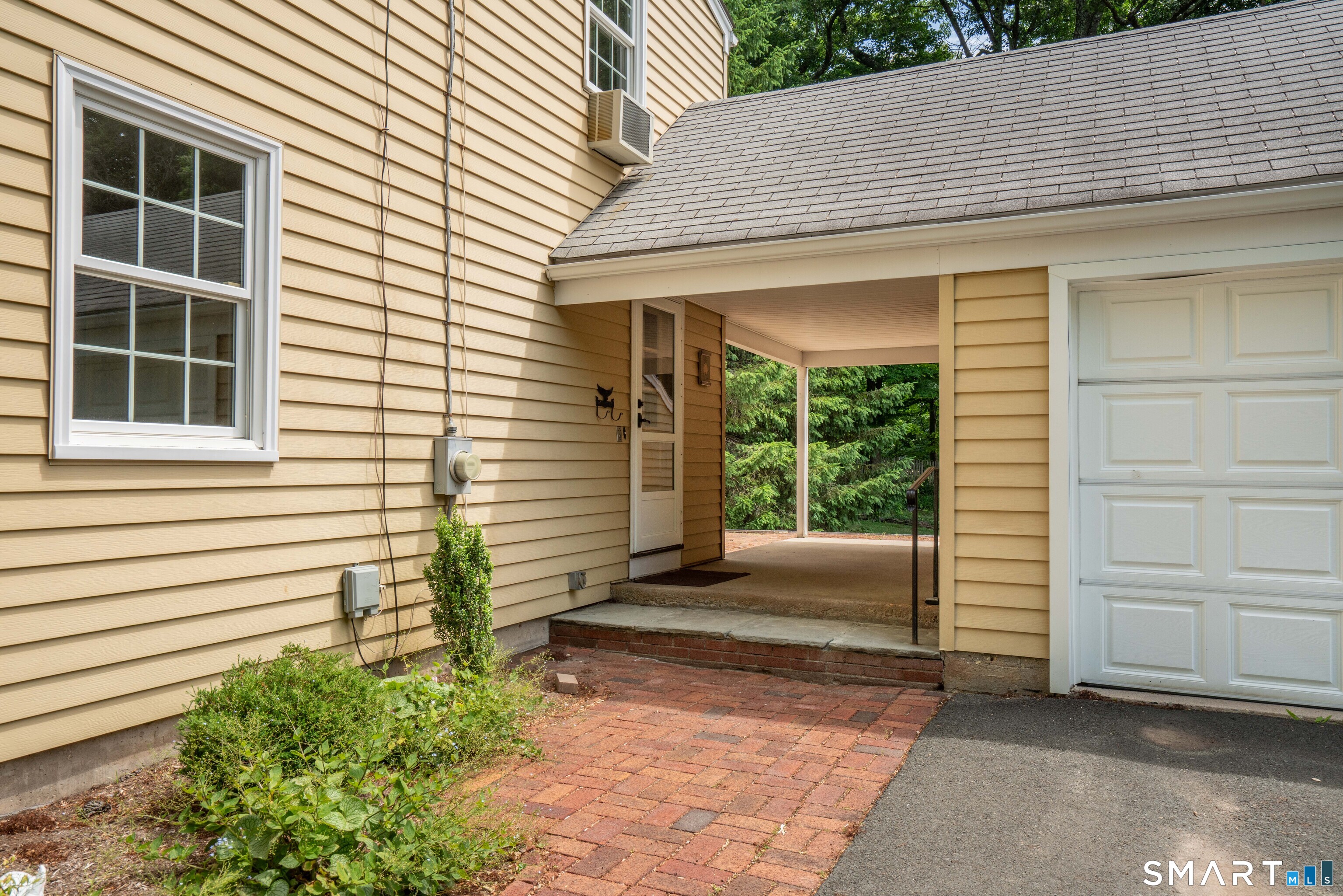 1 Foothills Way Bloomfield CT 06002