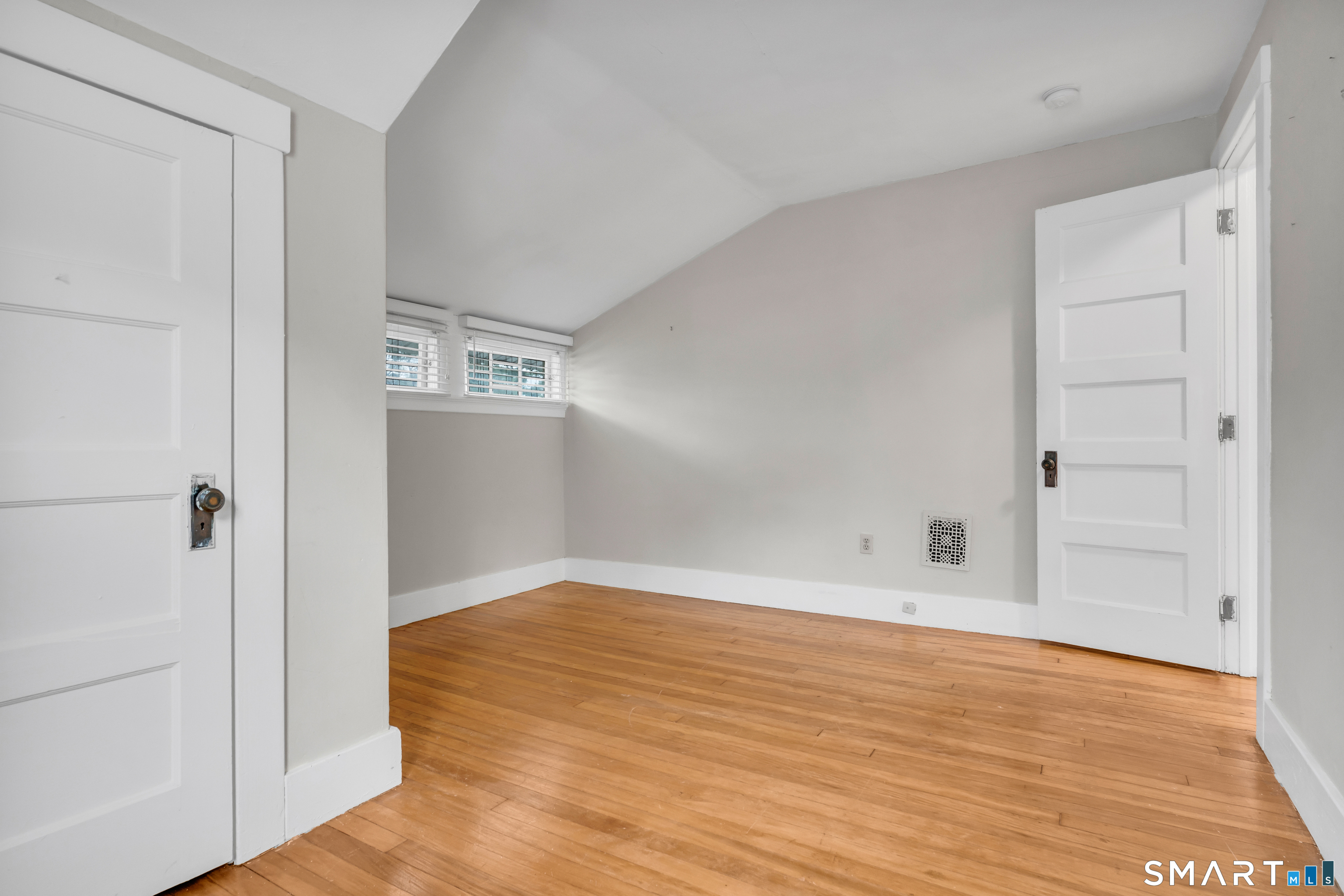 64 Francis Street East Haven CT 06512