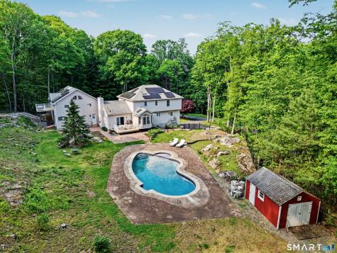 25-1 Macintosh Drive Oxford CT 06478