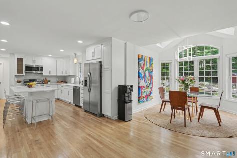 25-1 Macintosh Drive Oxford CT 06478
