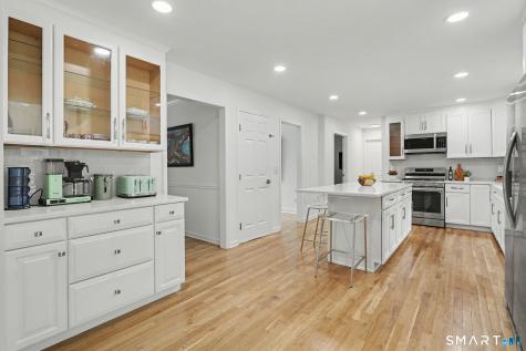 25-1 Macintosh Drive Oxford CT 06478
