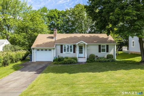 32 Parsons Road Enfield CT 06082