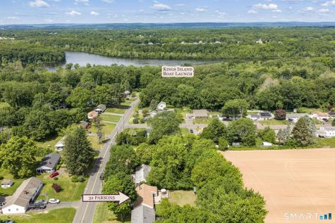 32 Parsons Road Enfield CT 06082
