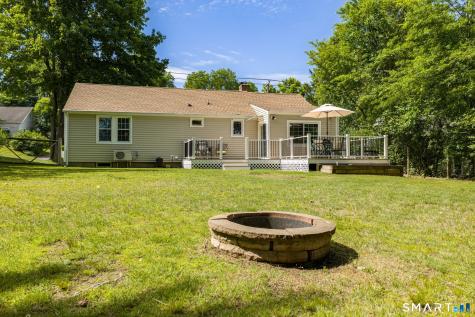 32 Parsons Road Enfield CT 06082