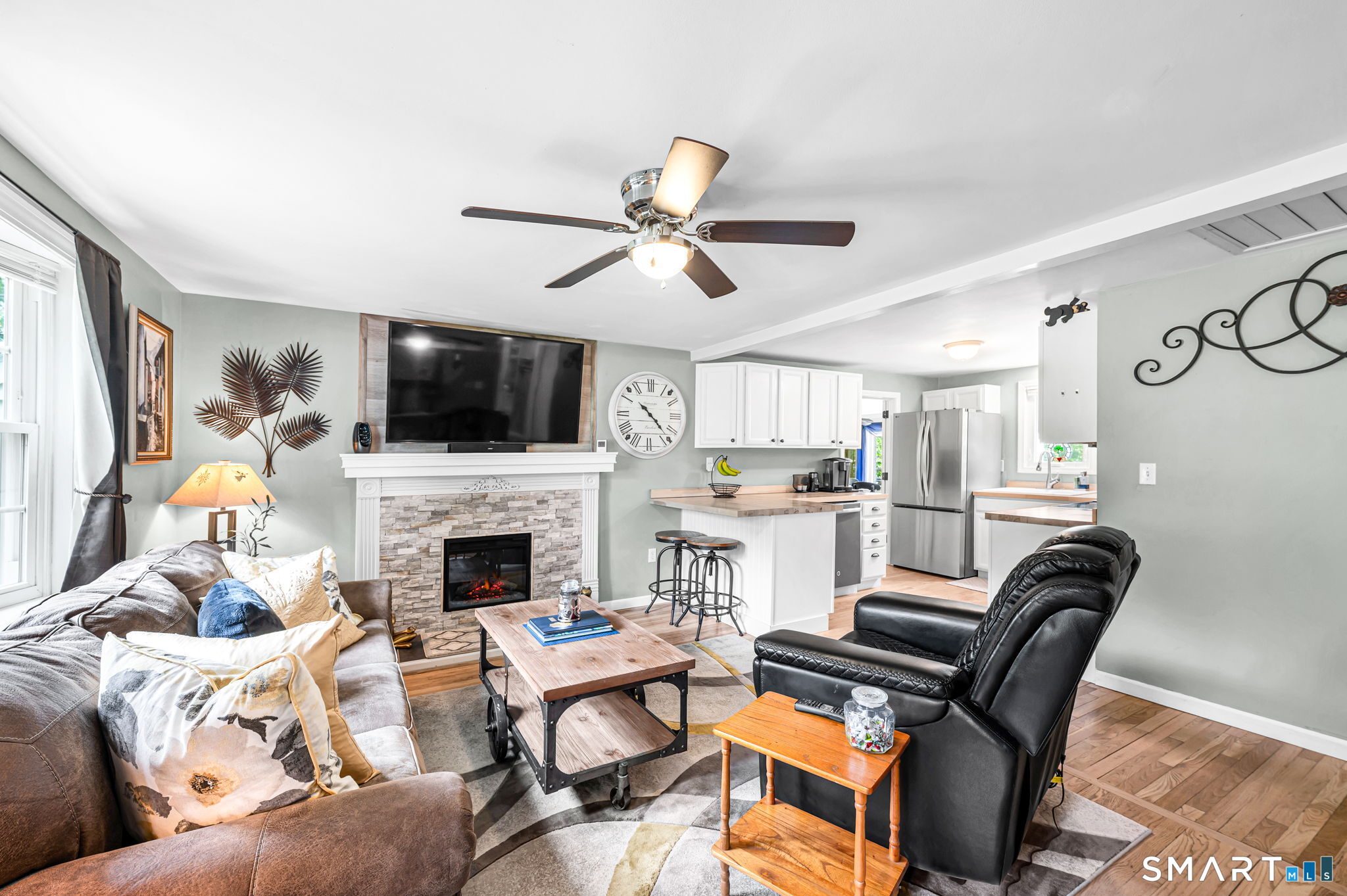 32 Parsons Road Enfield CT 06082