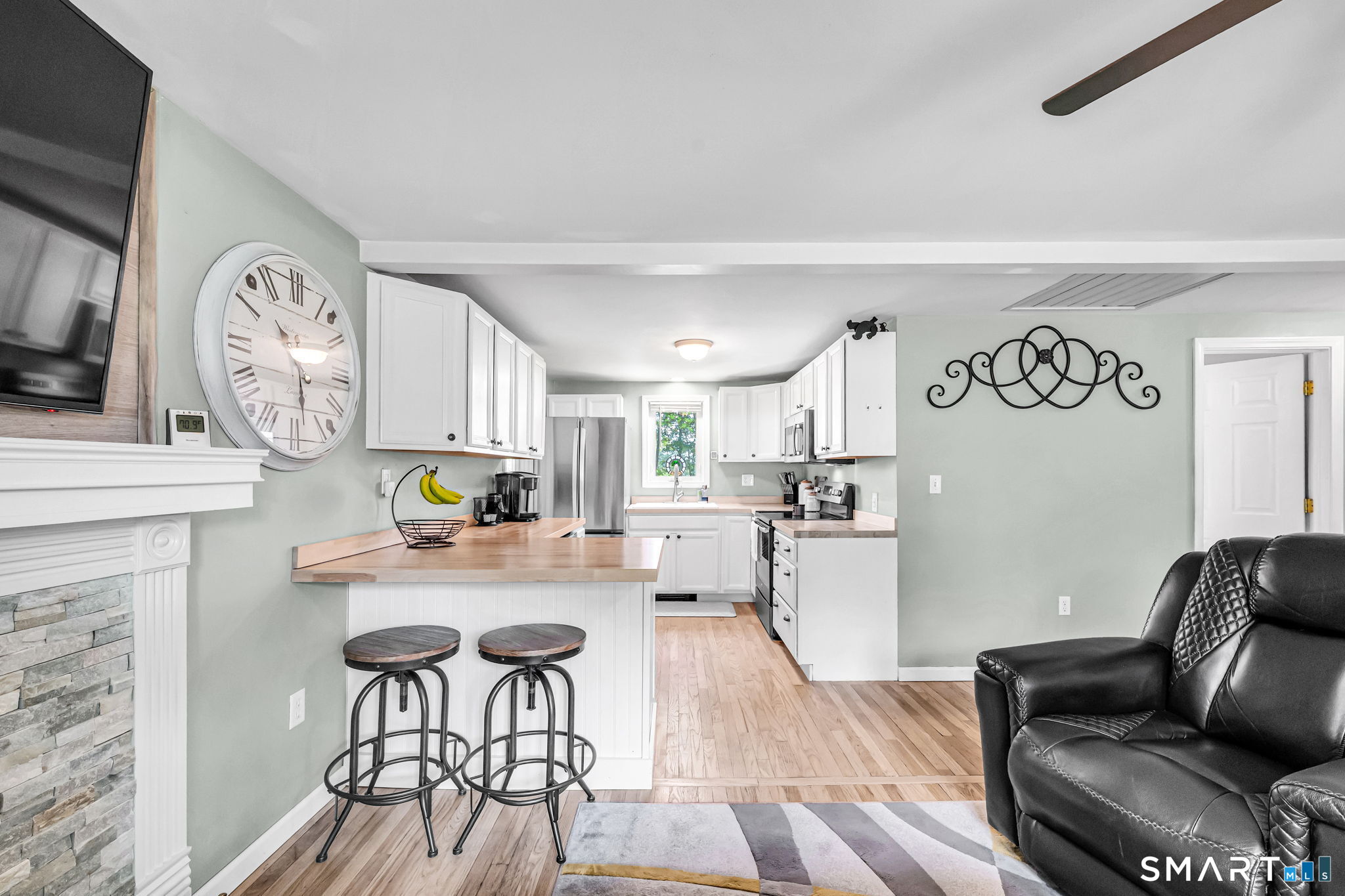 32 Parsons Road Enfield CT 06082