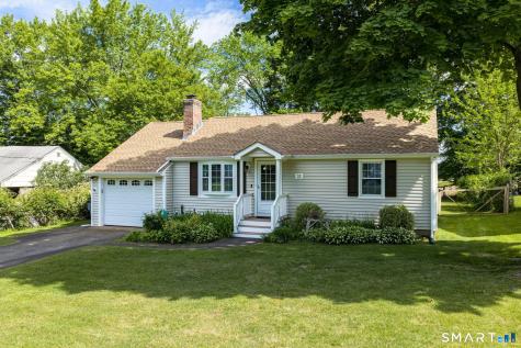 32 Parsons Road Enfield CT 06082