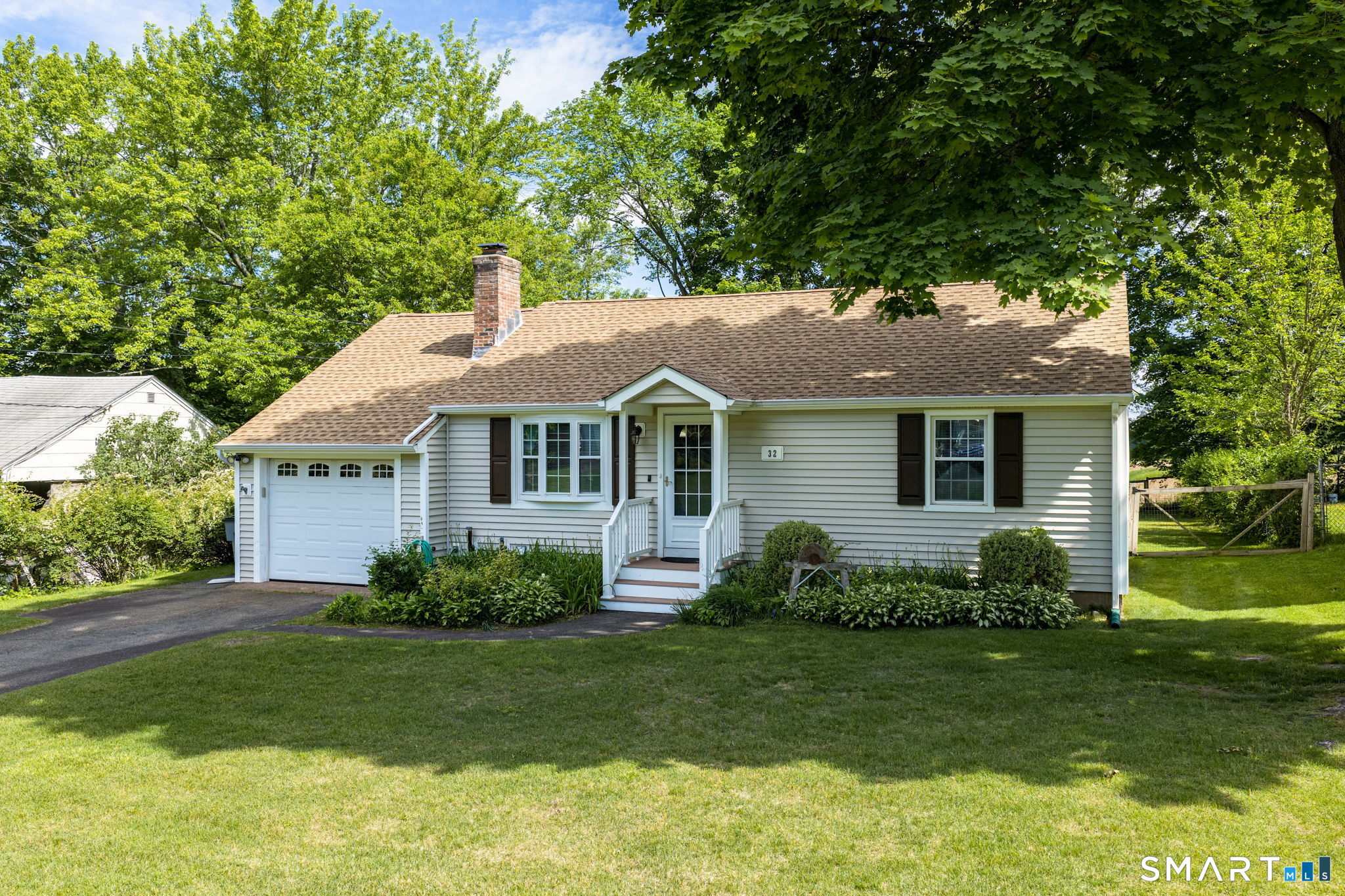 32 Parsons Road Enfield CT 06082