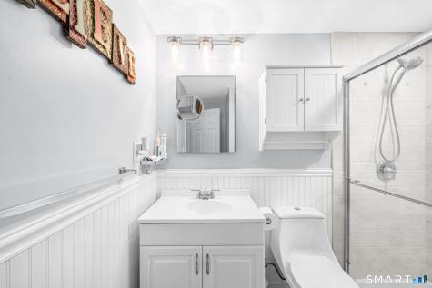 32 Parsons Road Enfield CT 06082