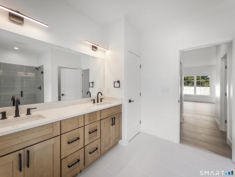 170 Bee Street Meriden CT 06450