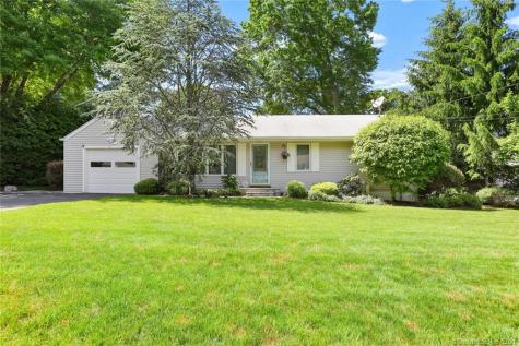 12 Powder Horn Road Norwalk CT 06850