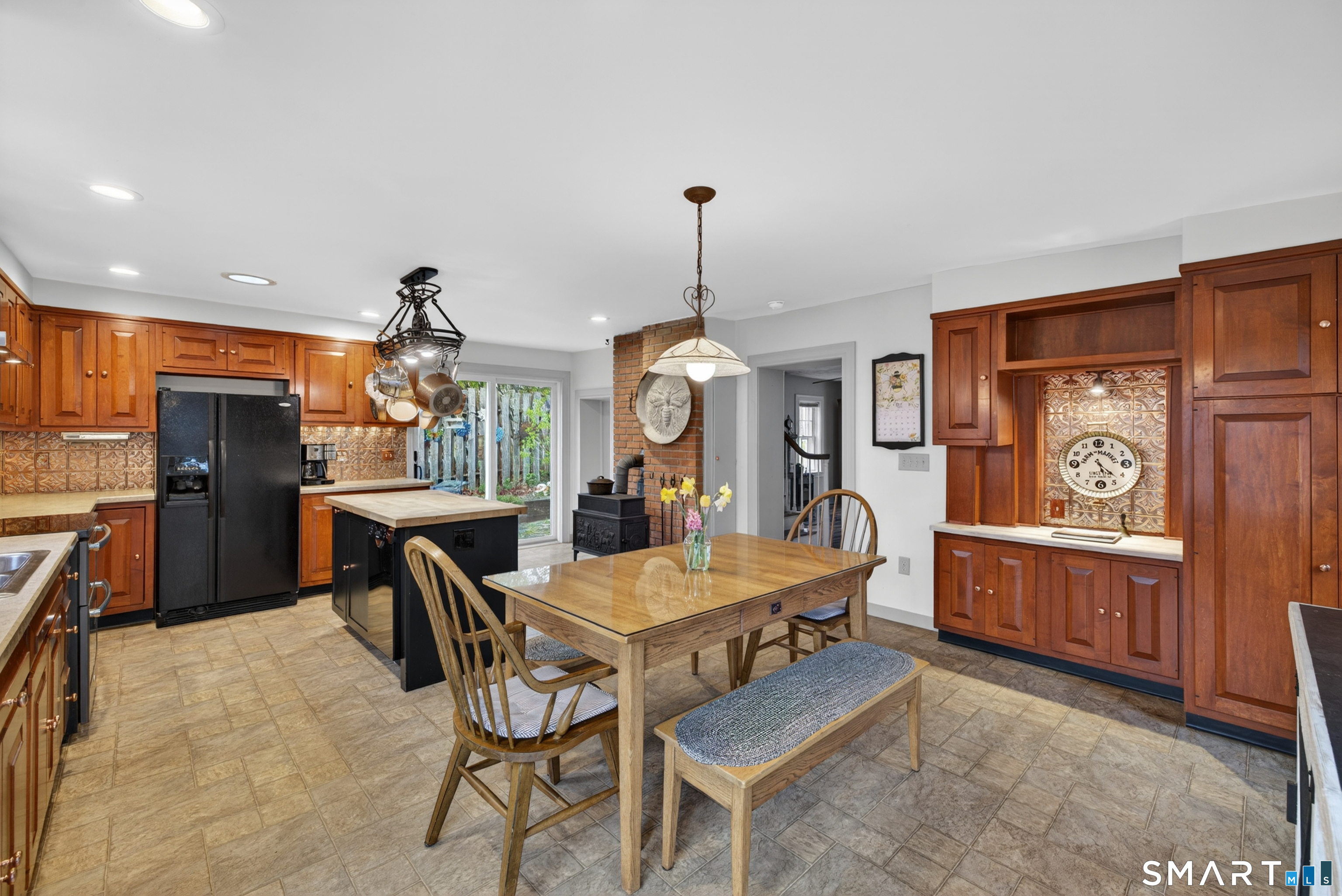 140 Tripp Road Woodstock CT 06281