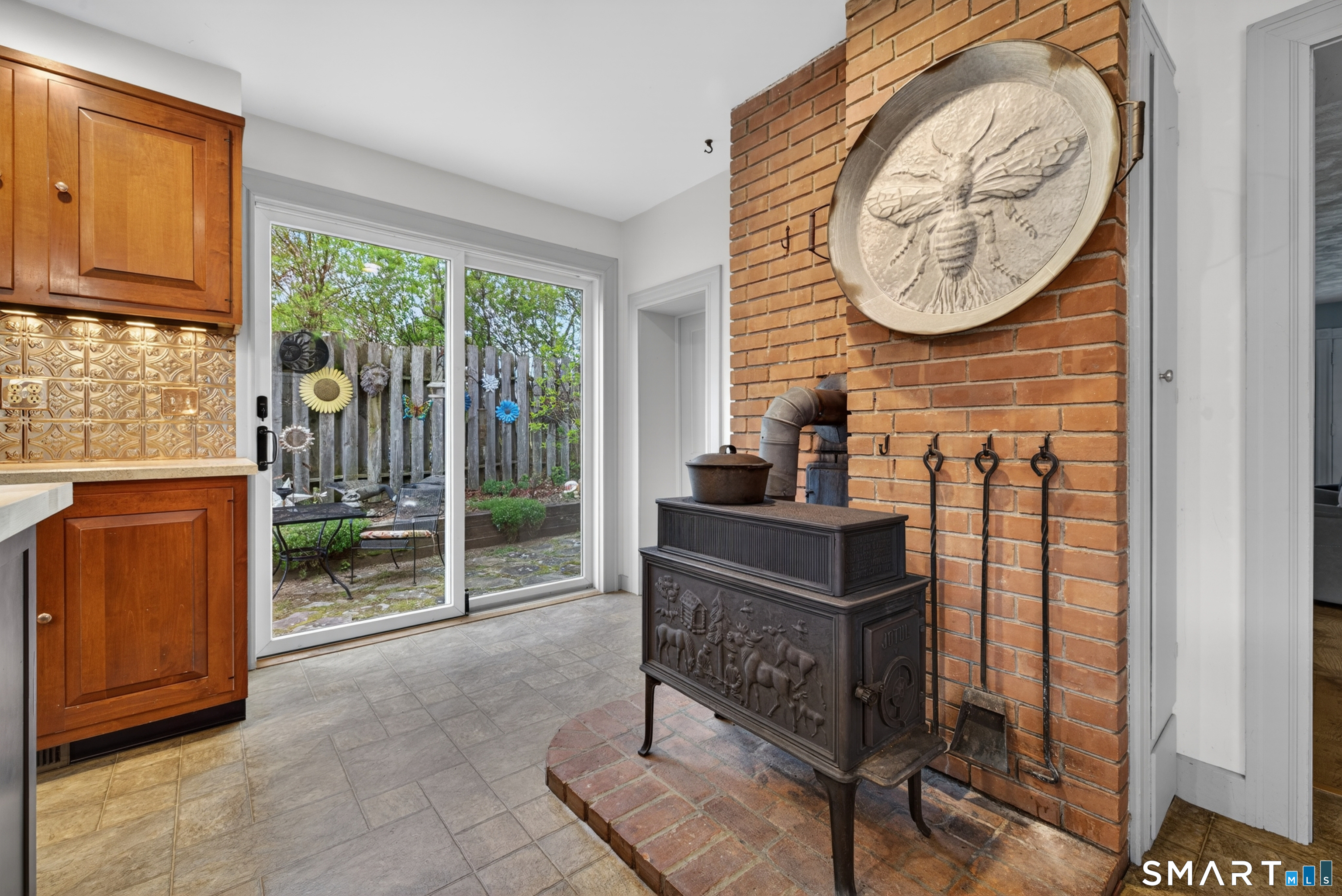 140 Tripp Road Woodstock CT 06281