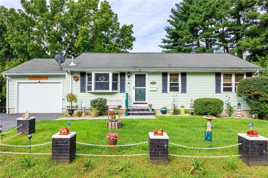 124 Woodside Street Putnam CT 06260