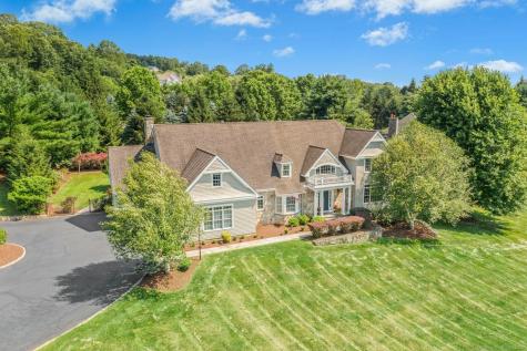 2 Wentworth Drive Newtown CT 06470