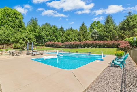 2 Wentworth Drive Newtown CT 06470