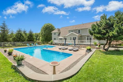 2 Wentworth Drive Newtown CT 06470