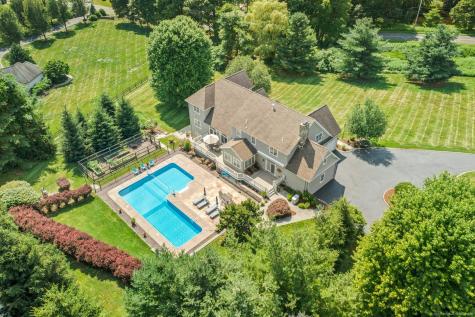 2 Wentworth Drive Newtown CT 06470